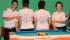 ...sogar mit extra angefertigten T-Shirts