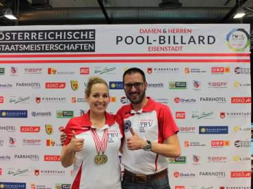 Teresa holt 2mal Bronze bei der ÖM 2017. Hier im Bild mit Trainer Tom Wurzenrainer