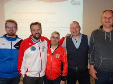 Clemens Schober, Georg Bachler und Frank Eckschlager im Bild mit Sportdirektor Bernhard Kaserer und Bundestrainer Andreas Roschkowsky