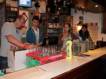 Die Bar wird auf Vordermann gebracht!