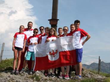 Das Tiroler Team am Kreuz der Buchensteinwand!
