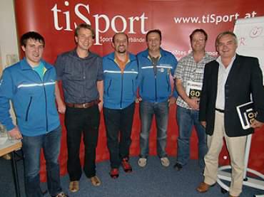 Die Billardtrainer aus Fieberbrunn und Kramsach mit Organisator Christopher Willis